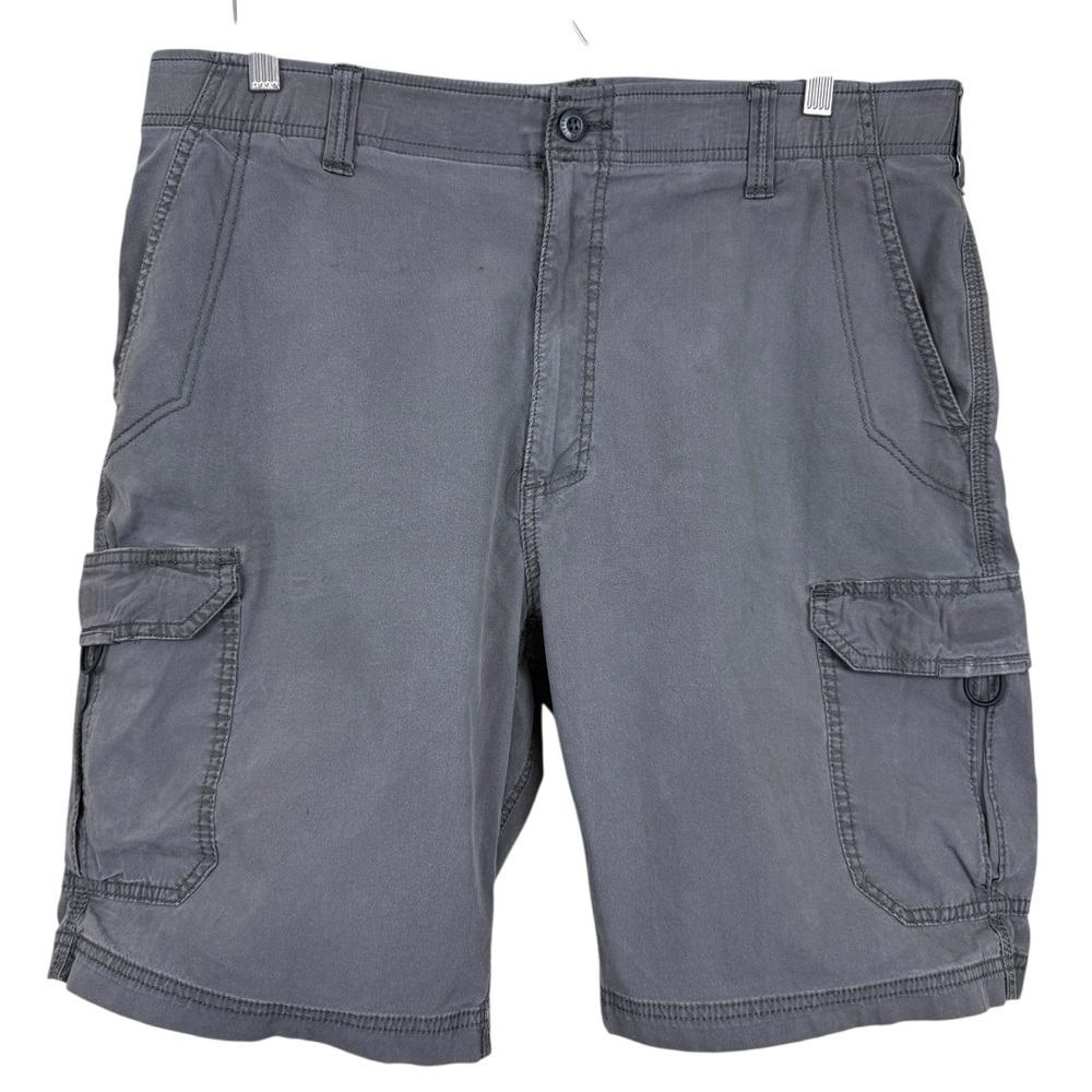 Lee Extreme Motion Cargo Shorts Gray Size 38 Casual Comfort